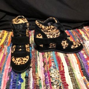 A.S.H. Lace up wedges in animal print